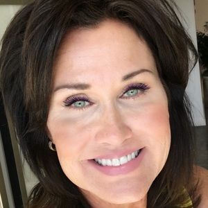 Meet your Posher, Wendi